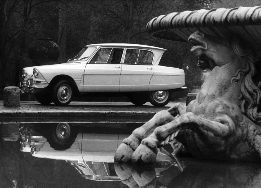  Citroen AMI 6 1961 года  (фото 39 из 64)